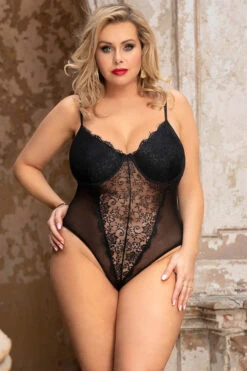 Plus Size Lace Underwire Teddy