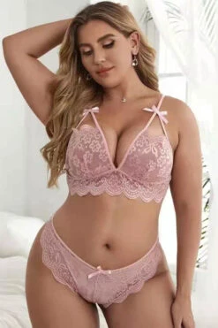Plus Size Scalloped Lace Bralette Set